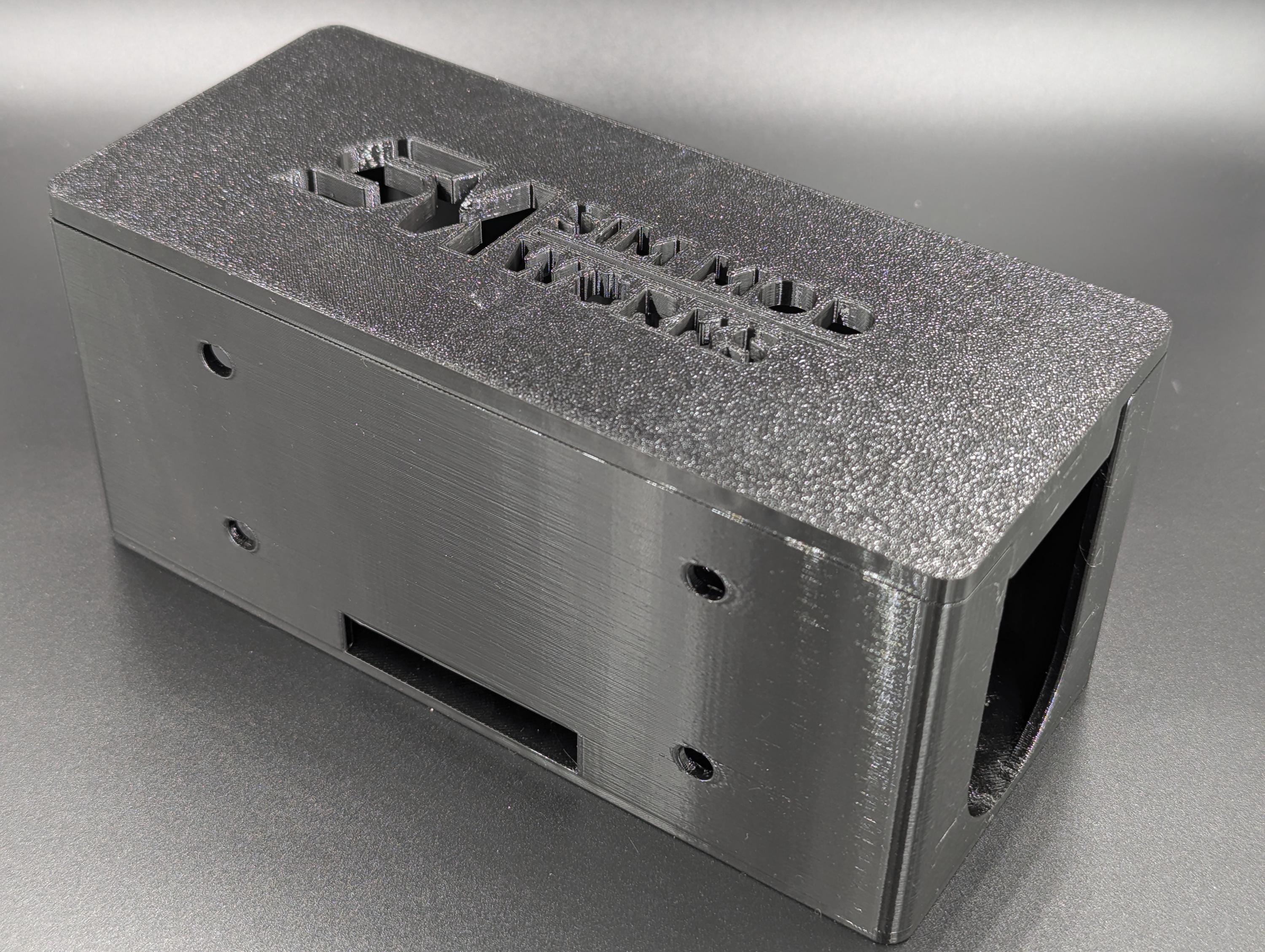 Boîte Cache-Câbles et Organiseur pour Cockpit Sim Racing - Fixation Profilé Aluminium 4040 / 4080