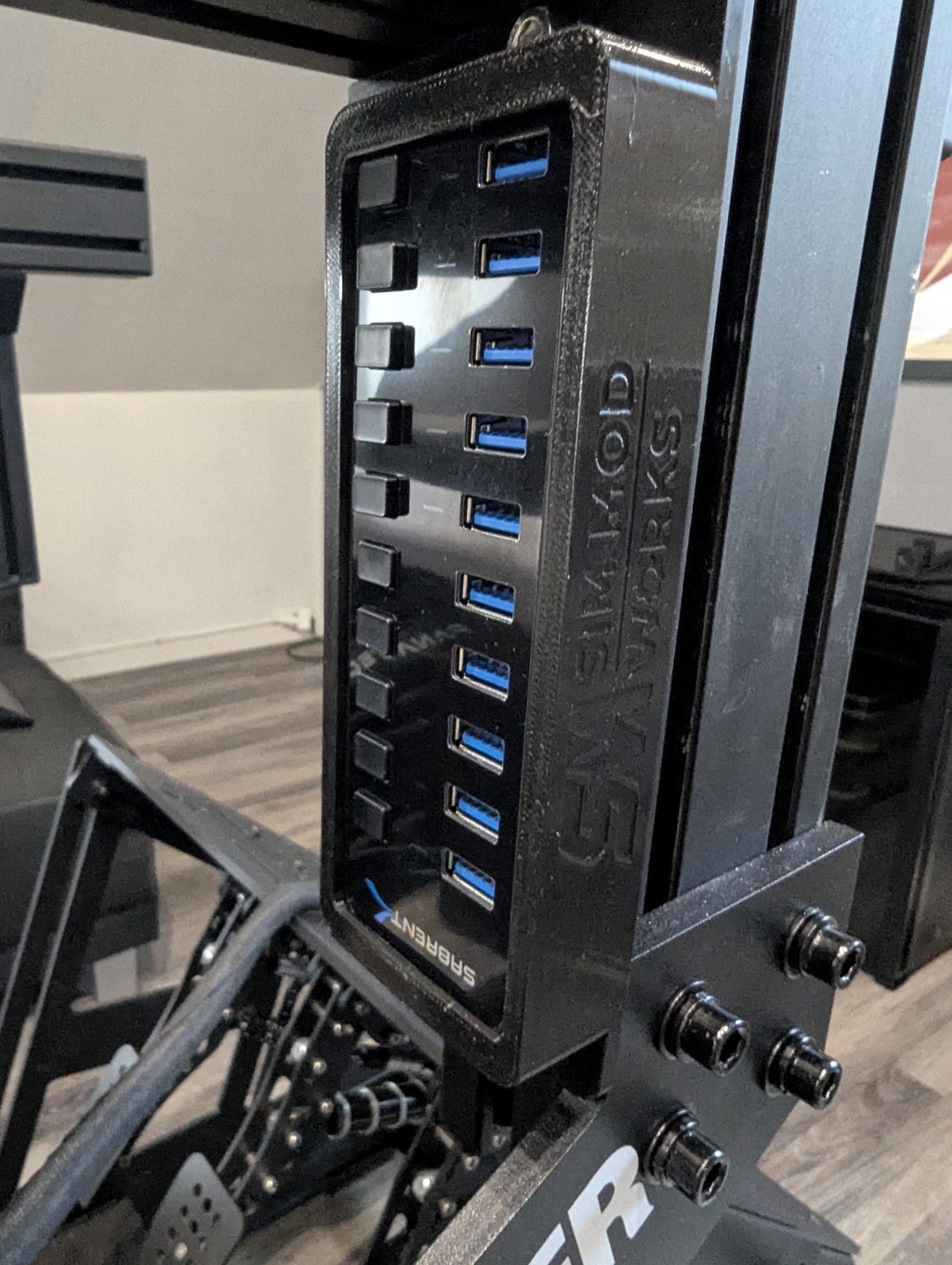 Sabrent 10-port USB hub and power supply bracket, RIG 4040 8040 cockpit